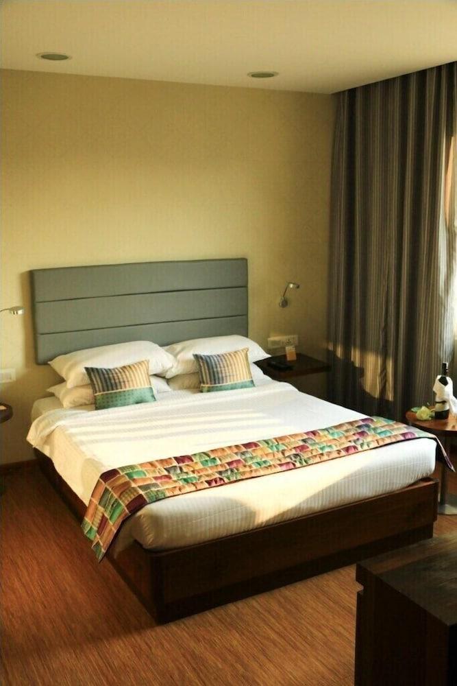 Keys Prima By Lemon Tree Hotels, Pimpri, Pune Eksteriør billede