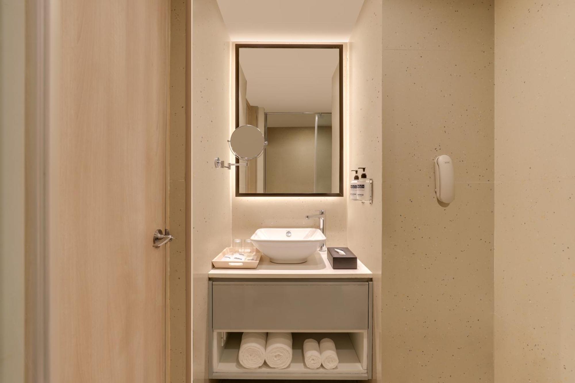 Keys Prima By Lemon Tree Hotels, Pimpri, Pune Eksteriør billede